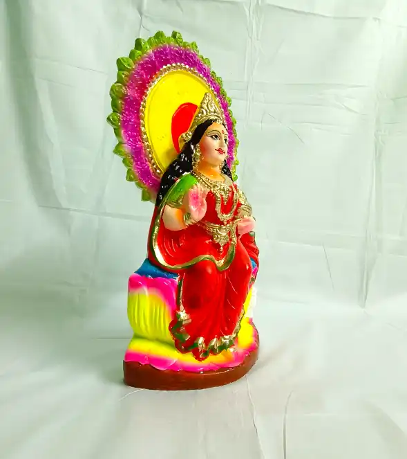 laxmi lakshmi statue
